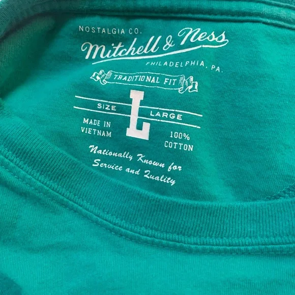 Boston Celtics Mitchell & Ness Banner 17 2008 Ten Years World Championship - Picture 5 of 8